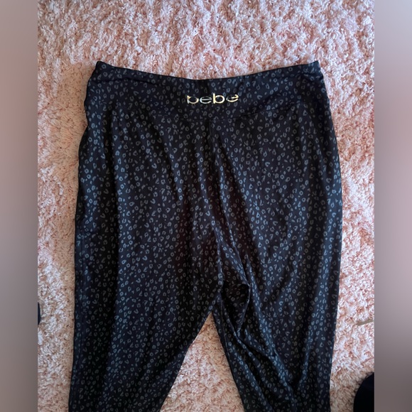 Cheetah print Bebe joggers - Picture 2 of 2
